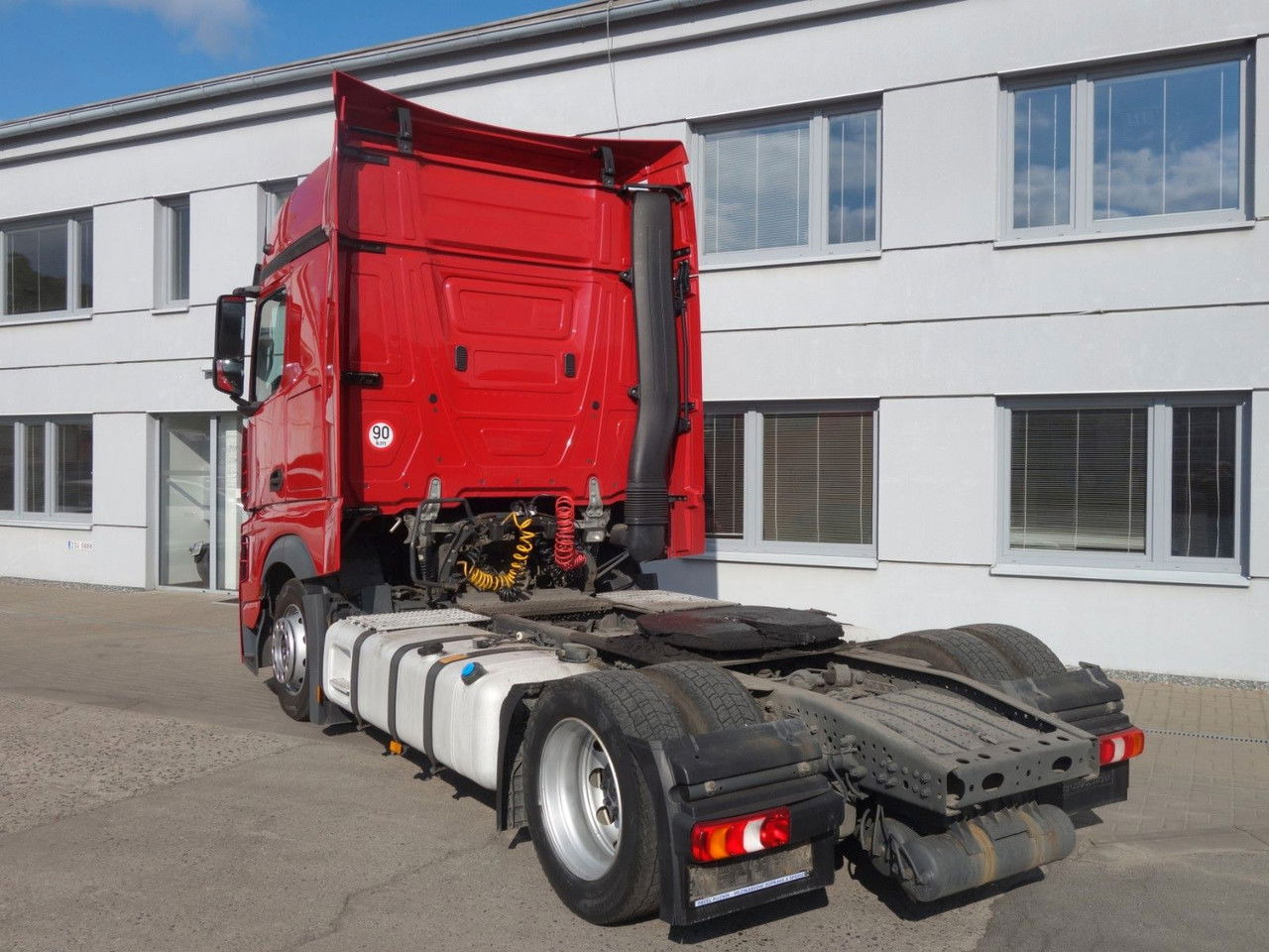 Mercedes-Benz Actros 1845 Lsnrl, Lowdeck, Standklima - وحدة جر: صورة 5 Mercedes-Benz Actros 1845 Lsnrl, Lowdeck, Standklima - وحدة جر: صورة 5