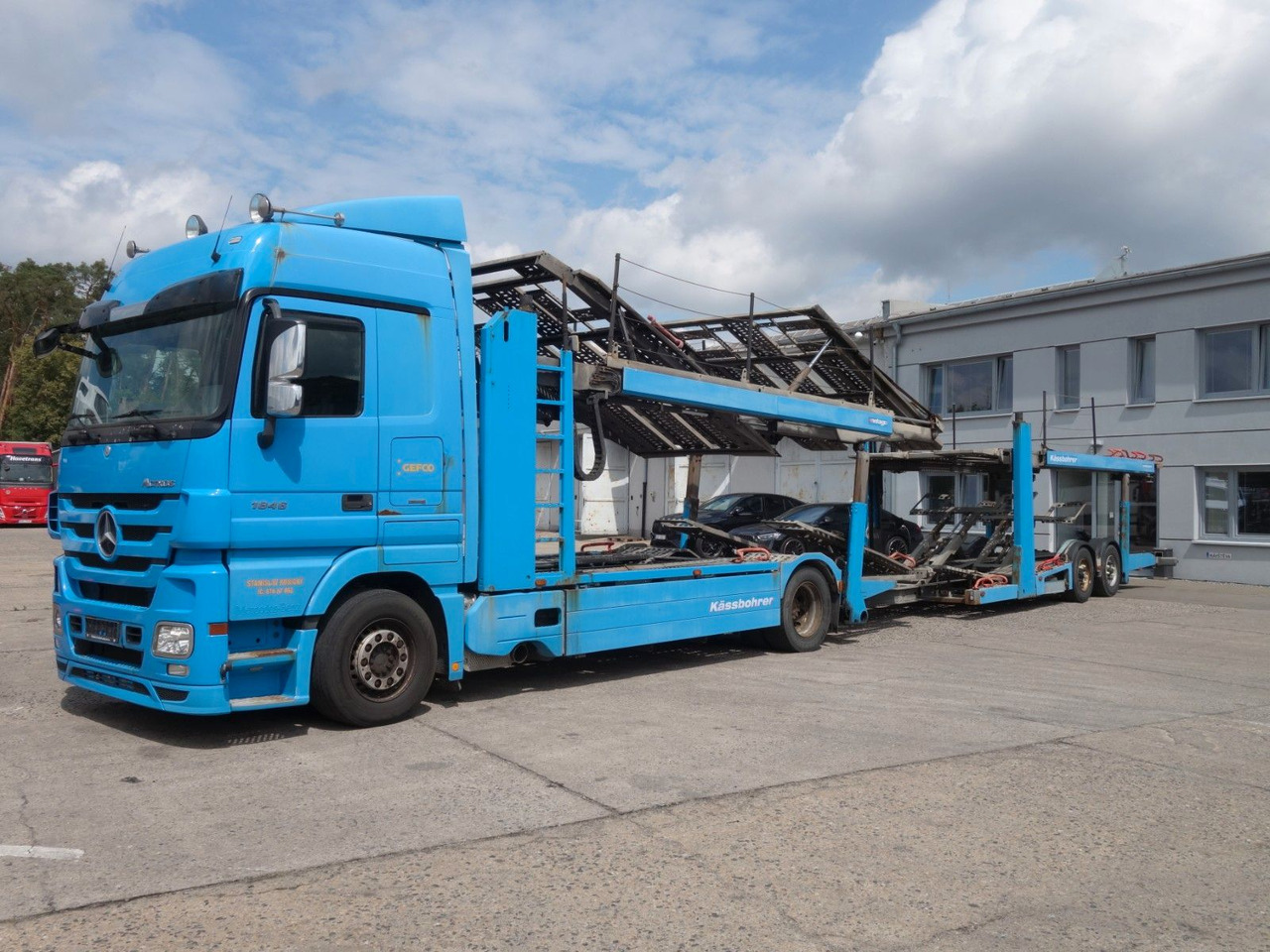 Mercedes-Benz Actros 1846 mit Kässbohrer Metago/Vario - شاحنة نقل سيارات شاحنة: صورة 2 Mercedes-Benz Actros 1846 mit Kässbohrer Metago/Vario - شاحنة نقل سيارات شاحنة: صورة 2