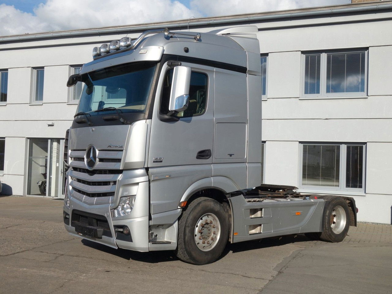 Mercedes-Benz Actros 1851 Retarder, Standard, Alu Felgen - وحدة جر: صورة 2 Mercedes-Benz Actros 1851 Retarder, Standard, Alu Felgen - وحدة جر: صورة 2