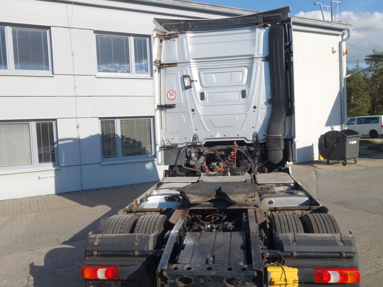 Mercedes-Benz Actros 1851 Retarder, Standard, Alu Felgen - وحدة جر: صورة 5 Mercedes-Benz Actros 1851 Retarder, Standard, Alu Felgen - وحدة جر: صورة 5
