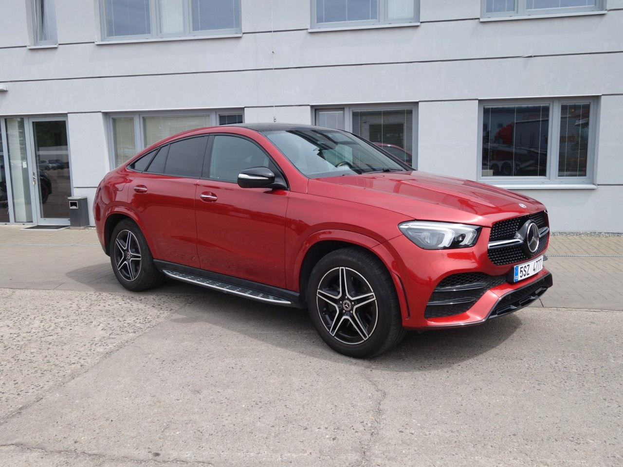 Mercedes-Benz GLE 400 d 4Matic Coupe Pano - سيارة دفع رباعي: صورة 3 Mercedes-Benz GLE 400 d 4Matic Coupe Pano - سيارة دفع رباعي: صورة 3