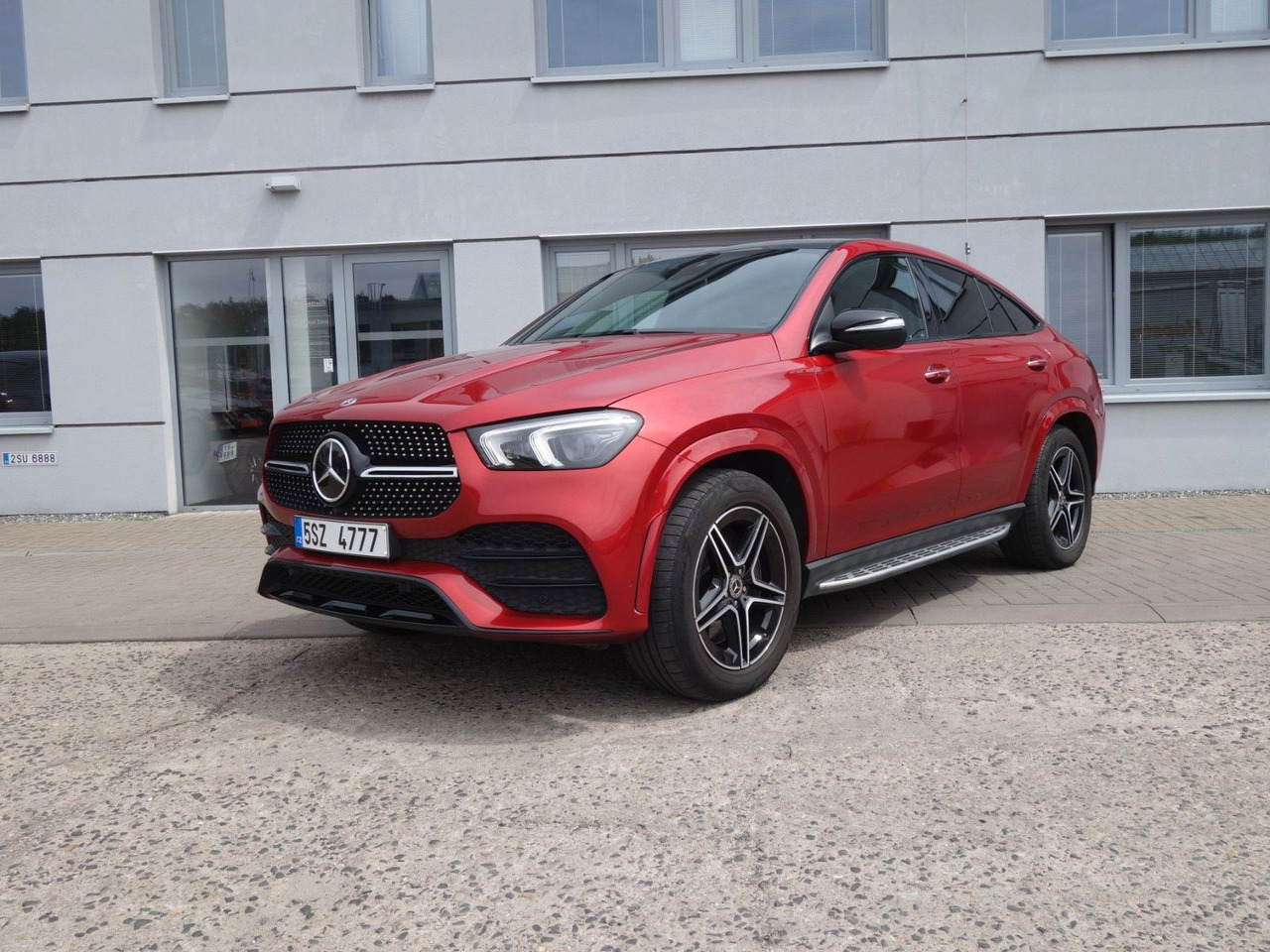Mercedes-Benz GLE 400 d 4Matic Coupe Pano - سيارة دفع رباعي: صورة 1 Mercedes-Benz GLE 400 d 4Matic Coupe Pano - سيارة دفع رباعي: صورة 1