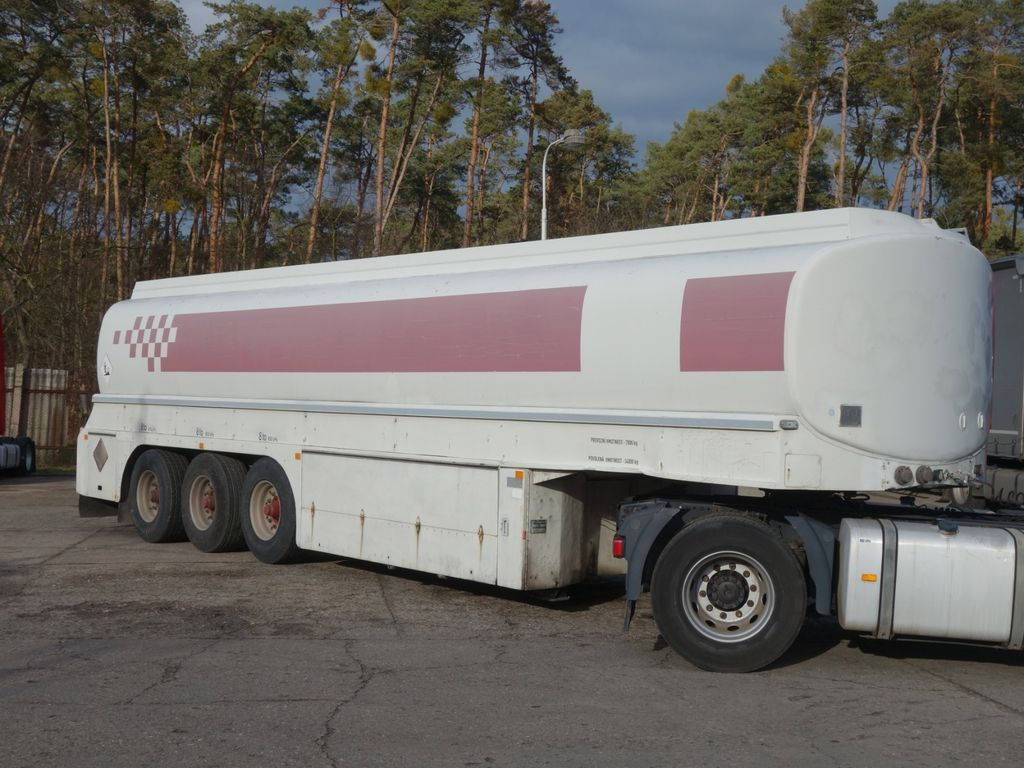 Schwarzmüller TSL 3/E Diesel/Benzin 7 Kammern - نصف مقطورة صهريج: صورة 4 Schwarzmüller TSL 3/E Diesel/Benzin 7 Kammern - نصف مقطورة صهريج: صورة 4