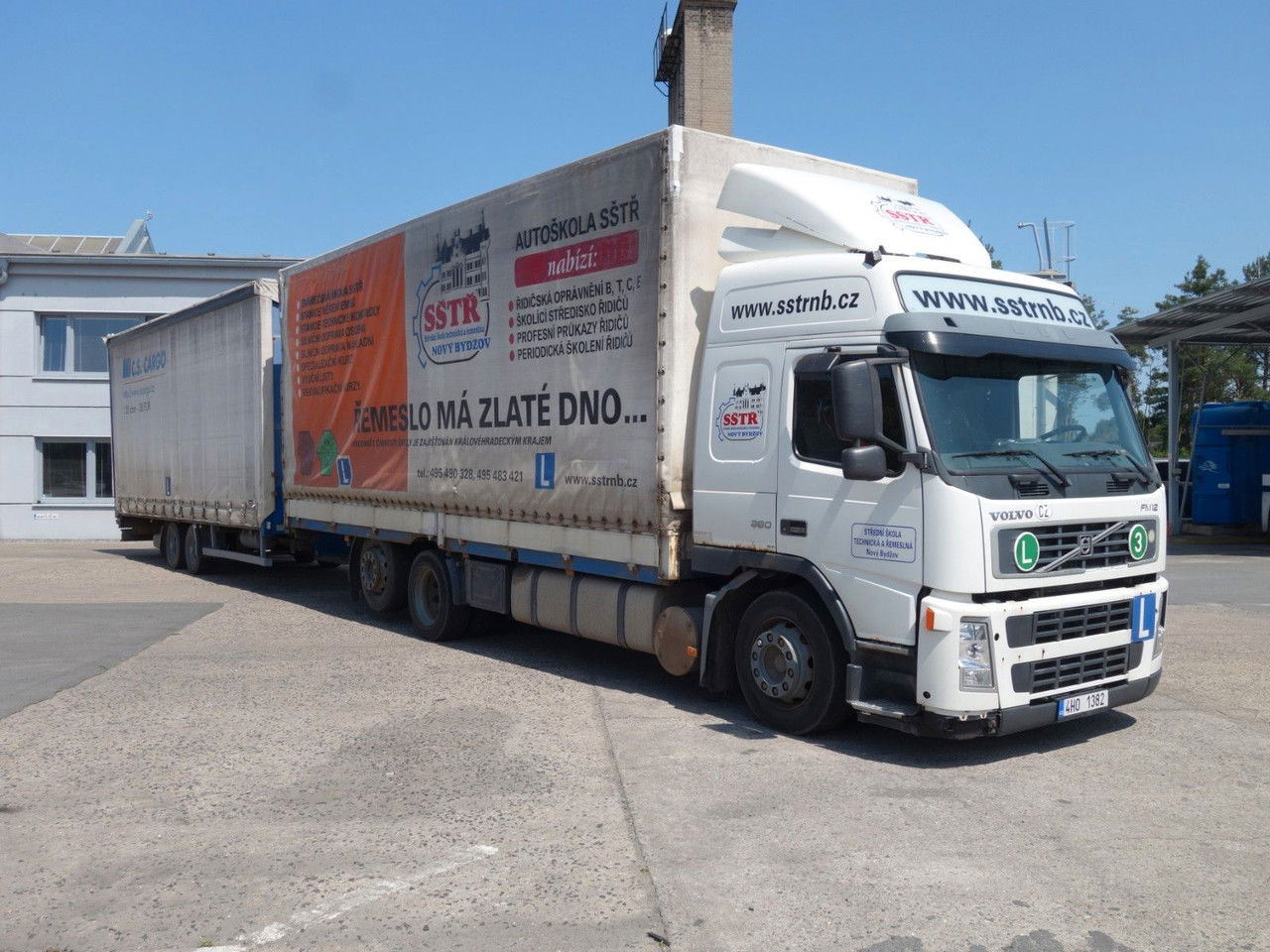 Volvo FM 380 6x2 + Panav Anhänger - شاحنة ستارة: صورة 3 Volvo FM 380 6x2 + Panav Anhänger - شاحنة ستارة: صورة 3