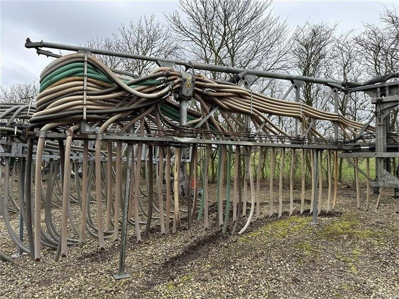 AP 24mtr slæbeslangebom m/2 fordeler - صهريج السماد السائل: صورة 3 AP 24mtr slæbeslangebom m/2 fordeler - صهريج السماد السائل: صورة 3