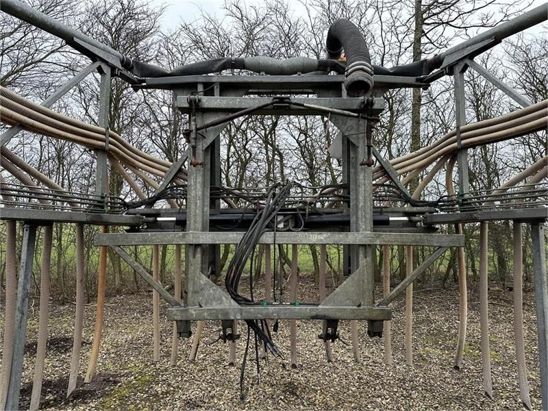 AP 24mtr slæbeslangebom m/2 fordeler - صهريج السماد السائل: صورة 5 AP 24mtr slæbeslangebom m/2 fordeler - صهريج السماد السائل: صورة 5