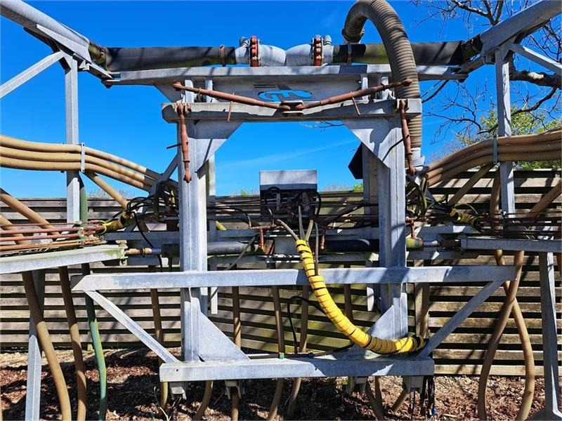 AP 30M 24/30 meter slangebom - صهريج السماد السائل: صورة 1 AP 30M 24/30 meter slangebom - صهريج السماد السائل: صورة 1