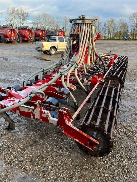 AP 8m Sortjords nedfælder m/ pakkevalse - صهريج السماد السائل: صورة 4 AP 8m Sortjords nedfælder m/ pakkevalse - صهريج السماد السائل: صورة 4