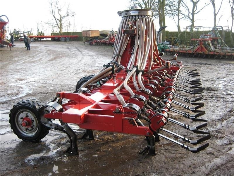 AP 8m Sortjords nedfælder - صهريج السماد السائل: صورة 3 AP 8m Sortjords nedfælder - صهريج السماد السائل: صورة 3