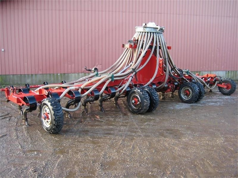 AP 8m Sortjords nedfælder - صهريج السماد السائل: صورة 1 AP 8m Sortjords nedfælder - صهريج السماد السائل: صورة 1