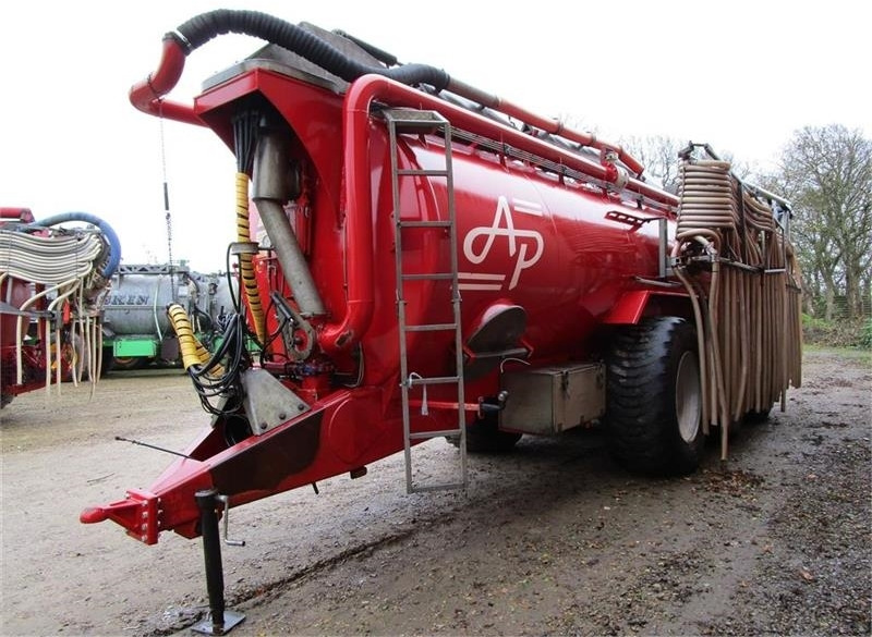 AP GV 25 m/24 meter slangebom - صهريج السماد السائل: صورة 2 AP GV 25 m/24 meter slangebom - صهريج السماد السائل: صورة 2