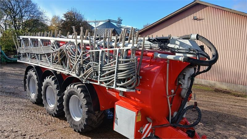 AP GV28 X-Line - صهريج السماد السائل: صورة 1 AP GV28 X-Line - صهريج السماد السائل: صورة 1