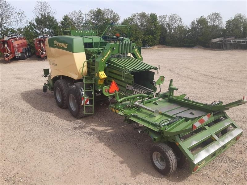 Krone Big Pack 1290 HDP II XC m. Balecollect 1230 - مكبس البالات المستطيله: صورة 4 Krone Big Pack 1290 HDP II XC m. Balecollect 1230 - مكبس البالات المستطيله: صورة 4