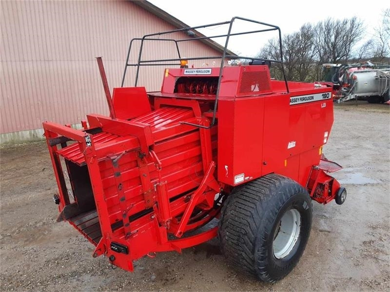 Massey Ferguson 190 - مكبس البالات المستطيله: صورة 2 Massey Ferguson 190 - مكبس البالات المستطيله: صورة 2
