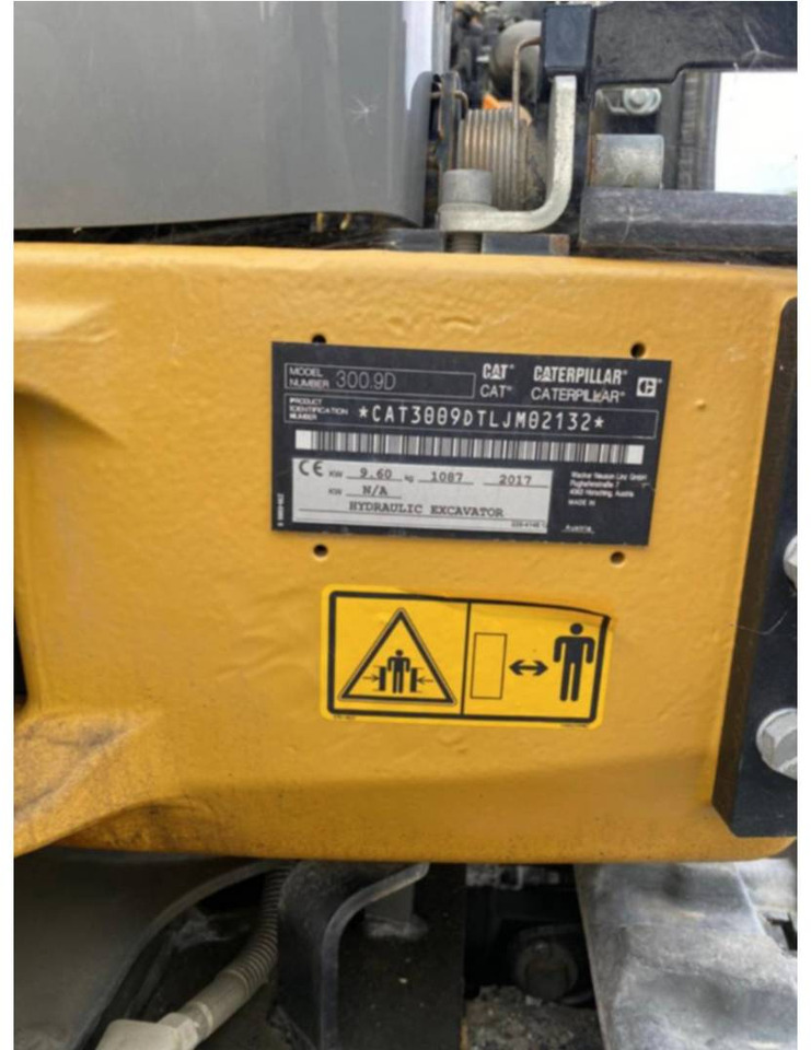 CAT 300.9D - حفار زحاف: صورة 5 CAT 300.9D - حفار زحاف: صورة 5