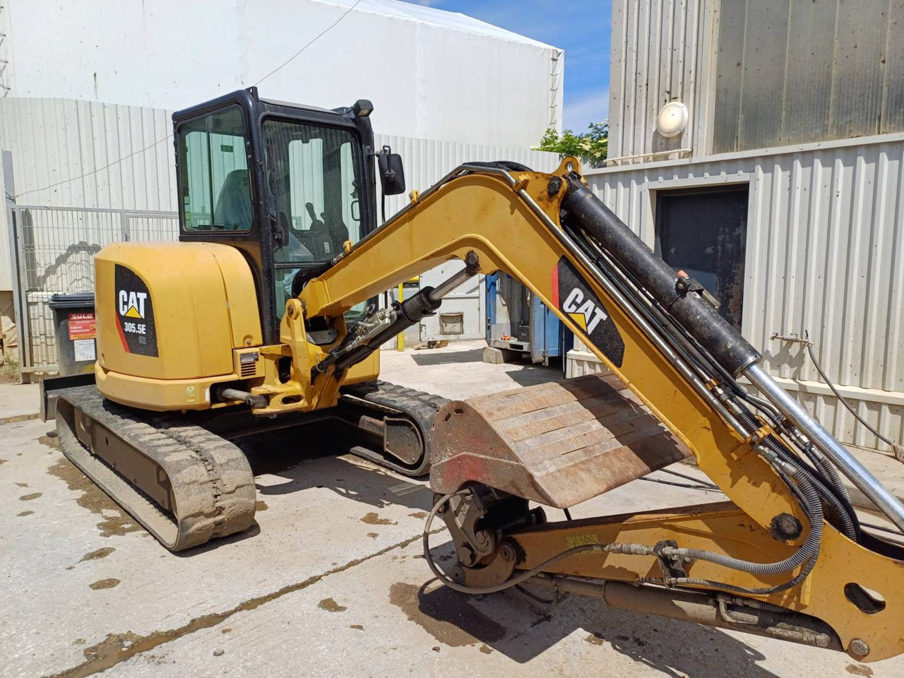 CAT 305.5ECR - حفار زحاف: صورة 2 CAT 305.5ECR - حفار زحاف: صورة 2