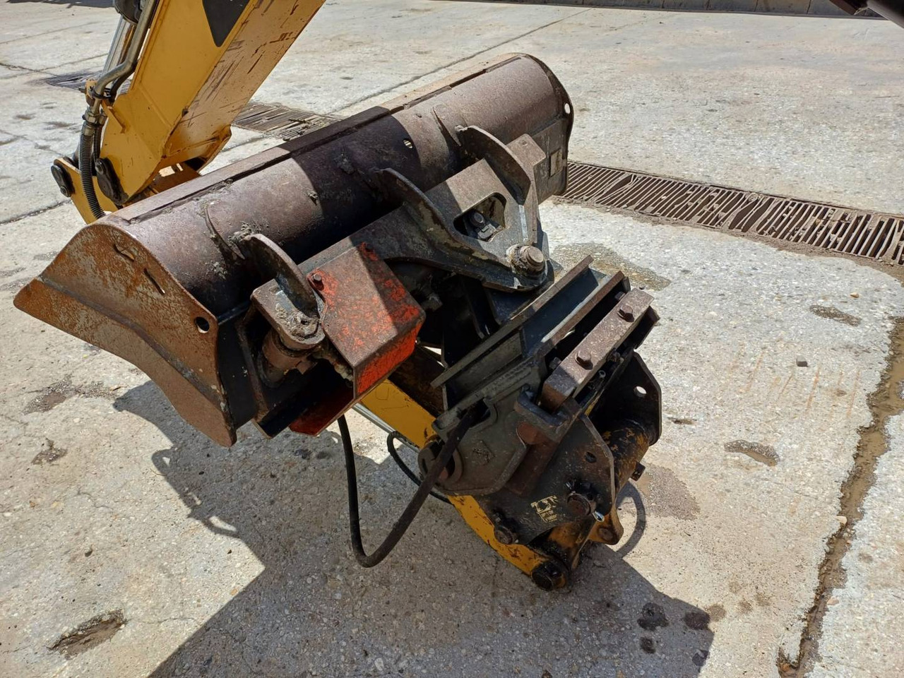 CAT 305.5ECR - حفار زحاف: صورة 5 CAT 305.5ECR - حفار زحاف: صورة 5
