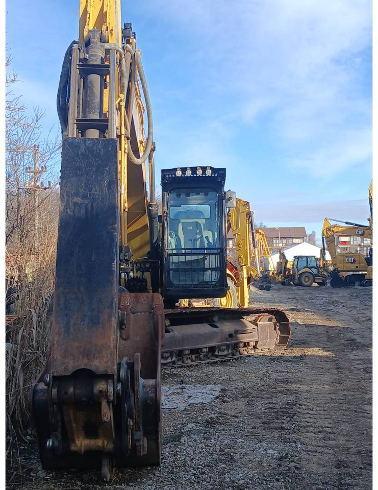 CAT 320FL - حفار زحاف: صورة 2 CAT 320FL - حفار زحاف: صورة 2