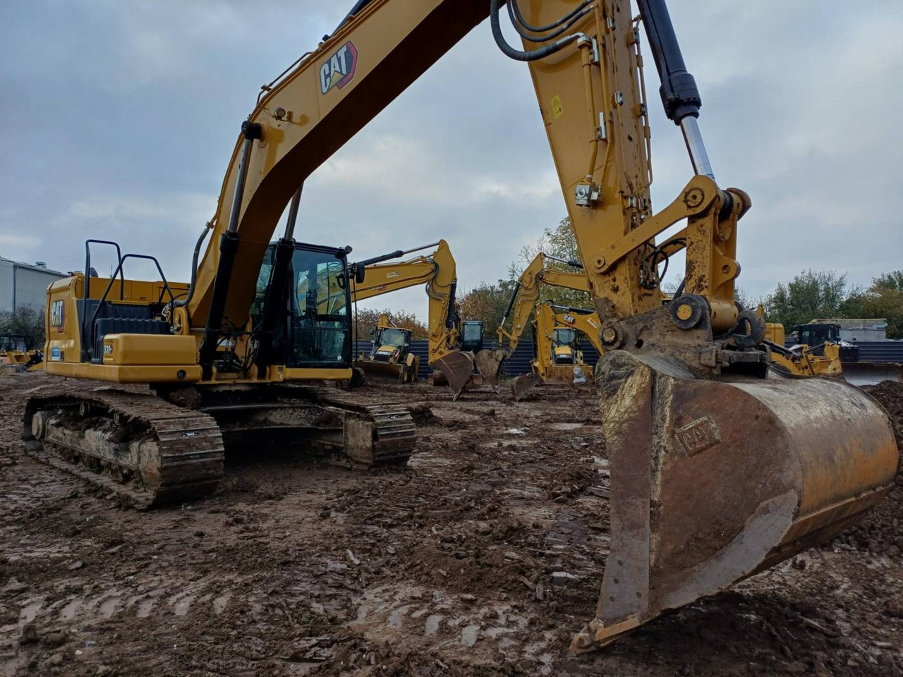 CAT 330-07GC - حفار زحاف: صورة 2 CAT 330-07GC - حفار زحاف: صورة 2