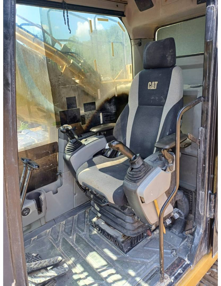 حفار زحاف CAT 349ELVG: صورة 8