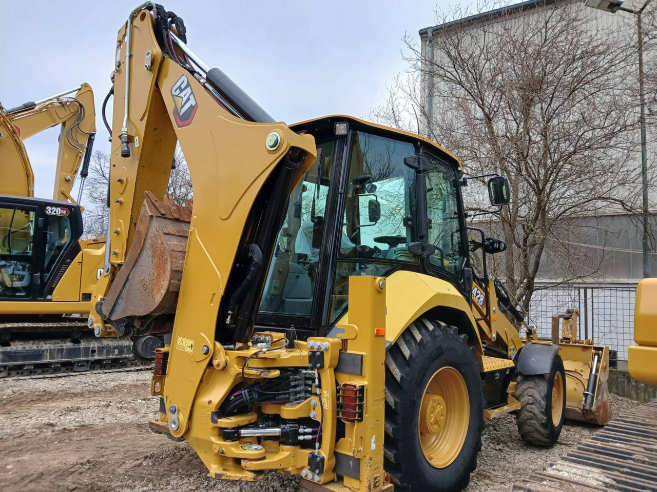 CAT 428-07 - جرافة حفار: صورة 3 CAT 428-07 - جرافة حفار: صورة 3