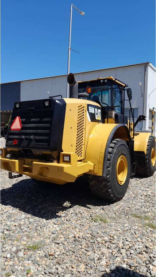 CAT 966M - اللودر بعجل: صورة 3 CAT 966M - اللودر بعجل: صورة 3
