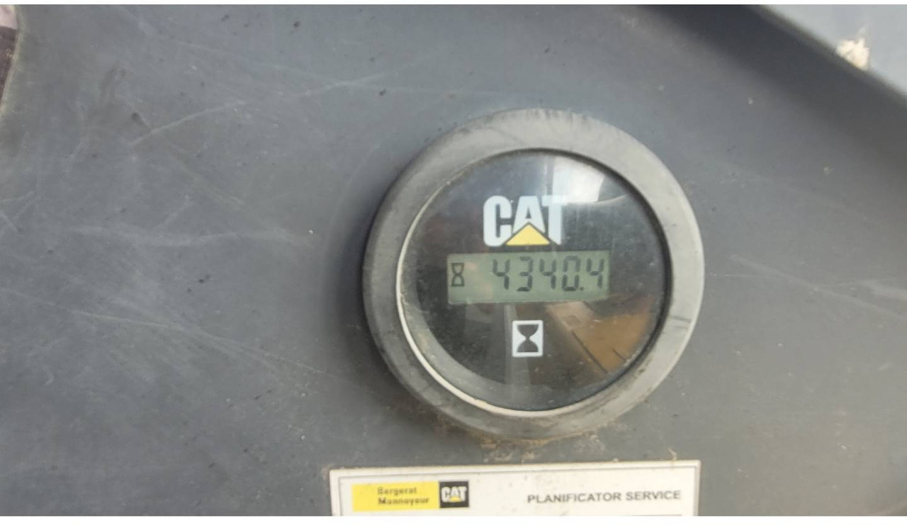 CAT AP-655D - مدادة الأسفلت: صورة 5 CAT AP-655D - مدادة الأسفلت: صورة 5