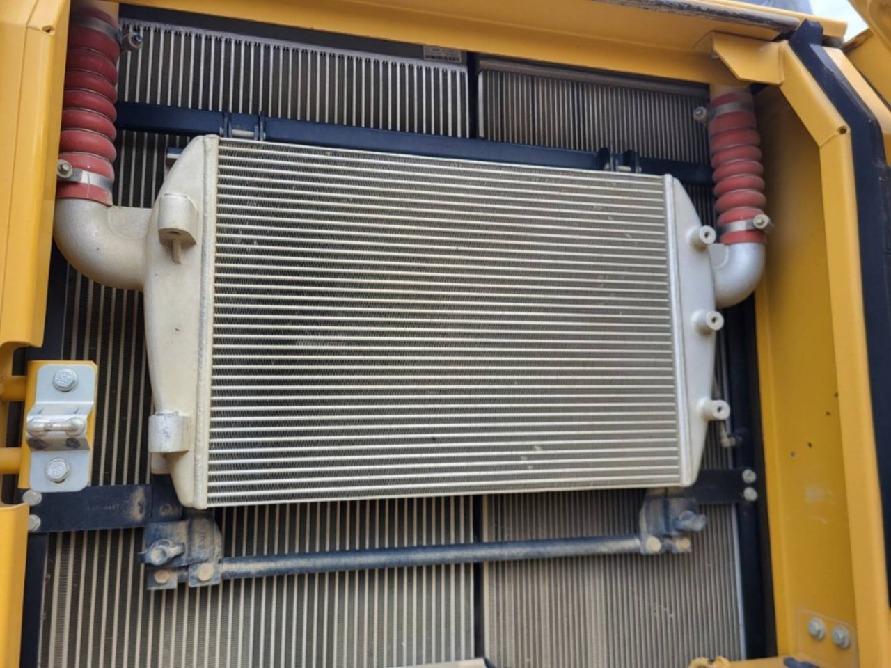 حفار زحاف CAT 326FLN: صورة 12