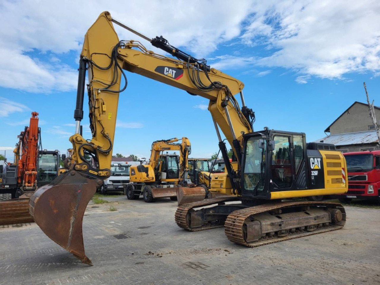 CAT 326FLN - حفار زحاف: صورة 1 CAT 326FLN - حفار زحاف: صورة 1