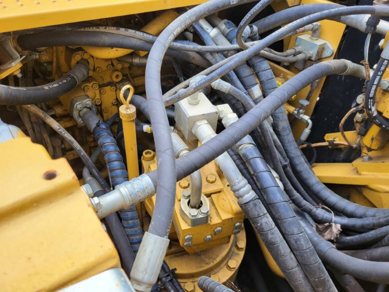 حفار زحاف CAT 326FLN: صورة 17