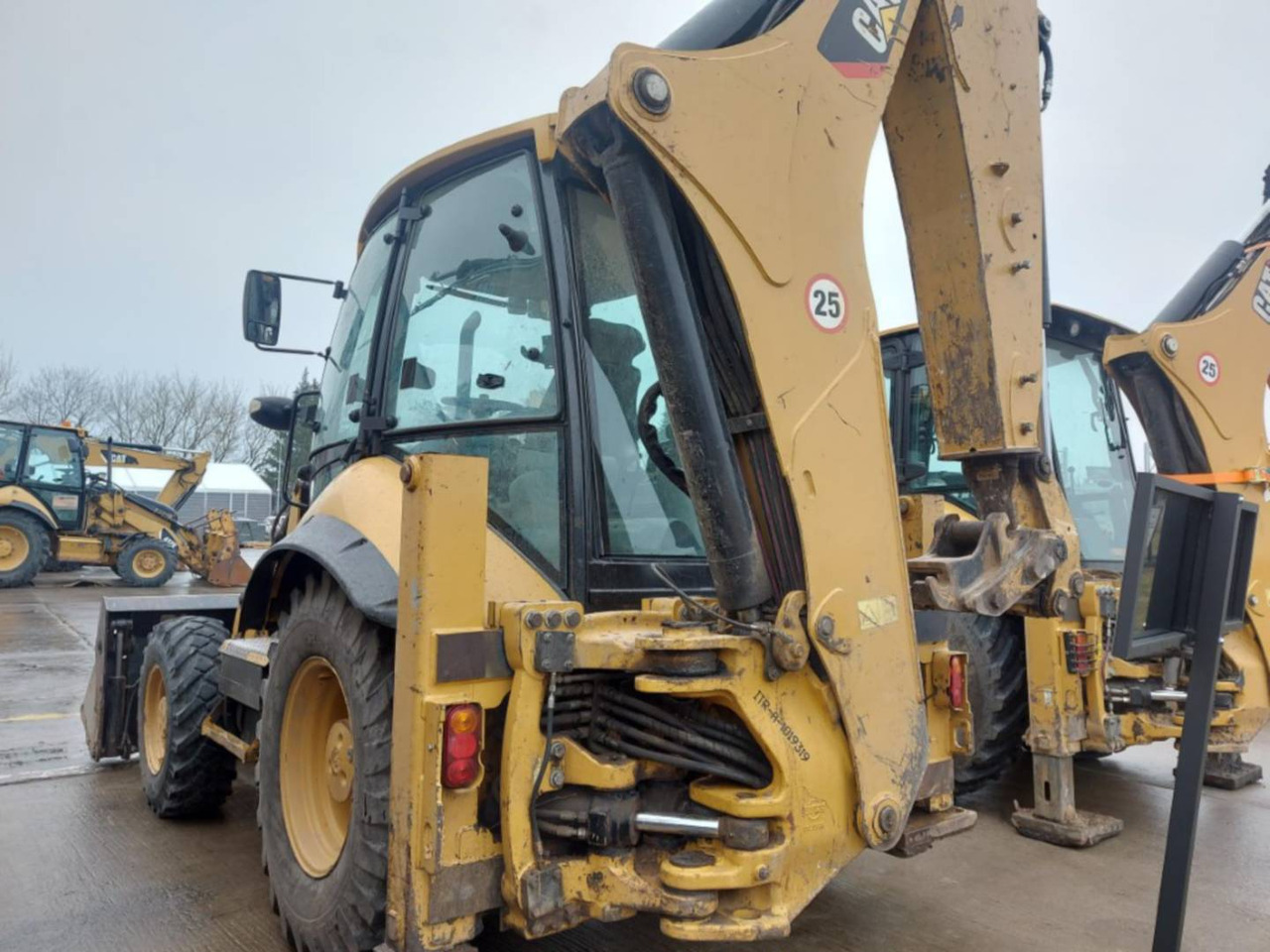 CAT 432F - جرافة حفار: صورة 4 CAT 432F - جرافة حفار: صورة 4