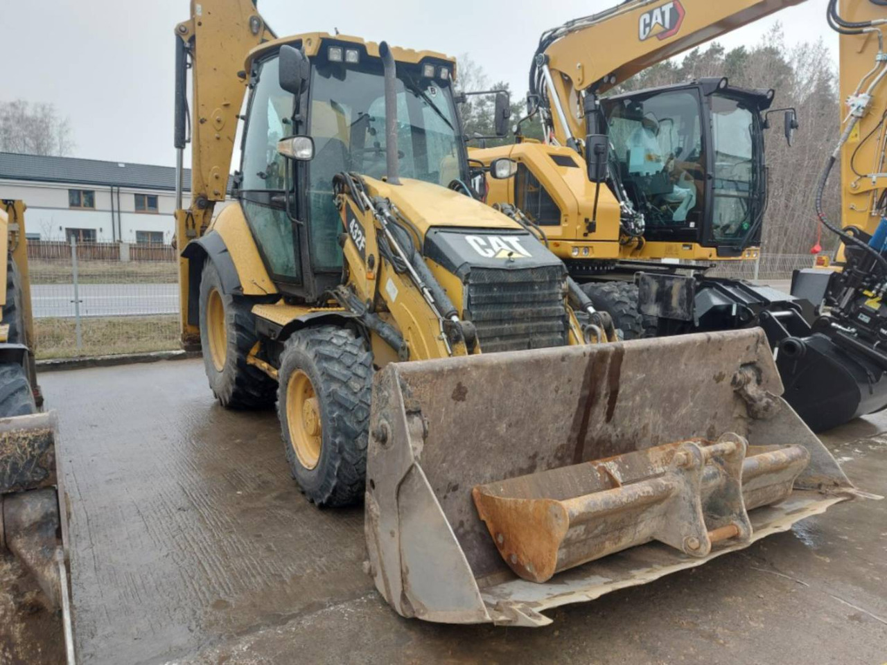 CAT 432F - جرافة حفار: صورة 2 CAT 432F - جرافة حفار: صورة 2