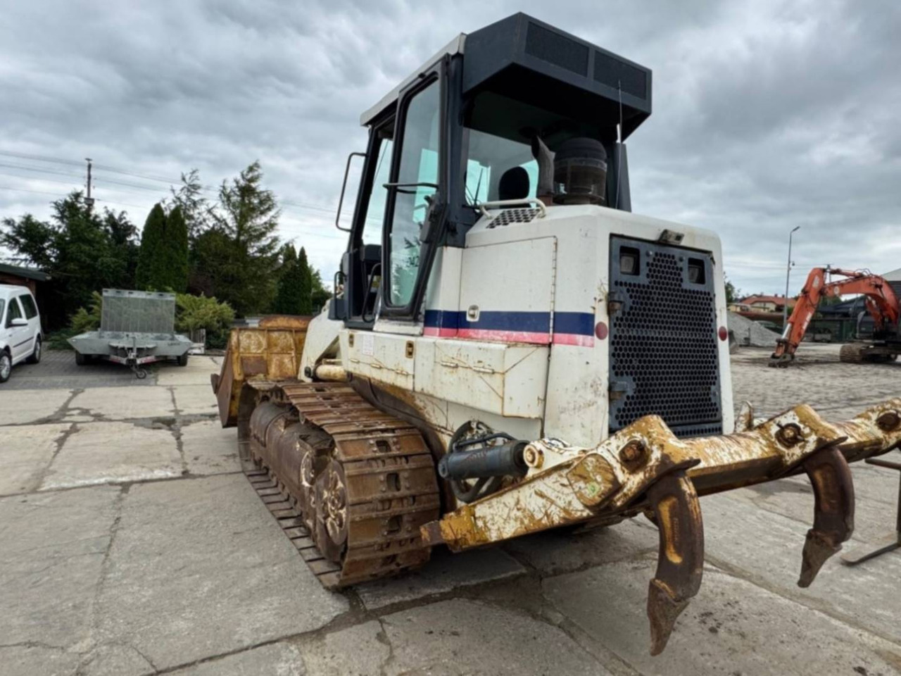 CAT 963C - اللودر المجنزر: صورة 4 CAT 963C - اللودر المجنزر: صورة 4