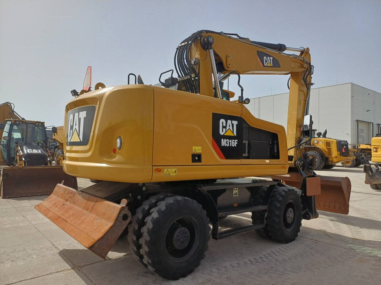 CAT M316F - حفارة دولاب: صورة 3 CAT M316F - حفارة دولاب: صورة 3
