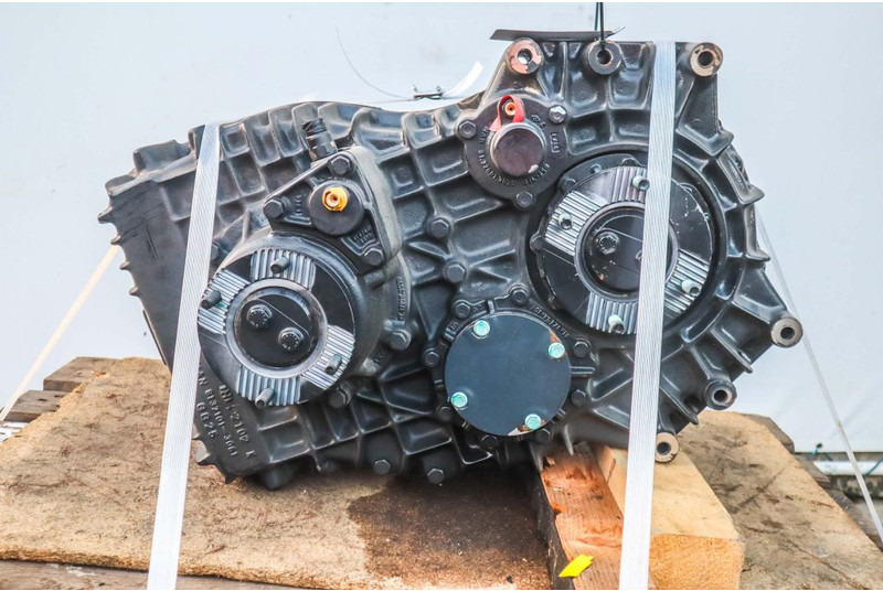 MAN VG172 P22-6 81.37000-7411 - صندوق التروس - شاحنة: صورة 1 MAN VG172 P22-6 81.37000-7411 - صندوق التروس - شاحنة: صورة 1