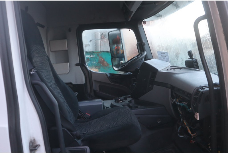 Mercedes-Benz ANTOS M CLASSISPACE 2.3 320MM 96082010102815 - الكابينة والداخلية - شاحنة: صورة 5 Mercedes-Benz ANTOS M CLASSISPACE 2.3 320MM 96082010102815 - الكابينة والداخلية - شاحنة: صورة 5