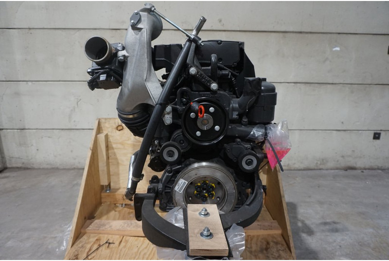 Mercedes-Benz OM924LA EURO5 NEW - محرك - شاحنة: صورة 2 Mercedes-Benz OM924LA EURO5 NEW - محرك - شاحنة: صورة 2