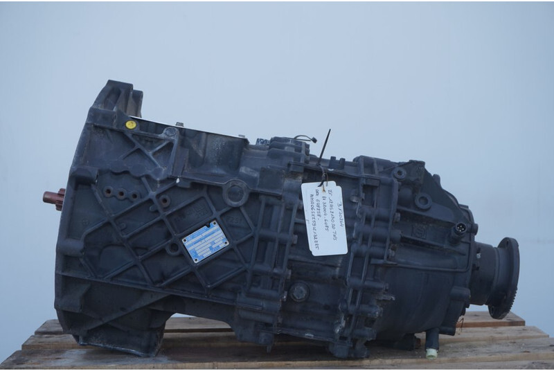 ZF 12AS2130TD TGS 81 32004-6085 - صندوق التروس - شاحنة: صورة 1 ZF 12AS2130TD TGS 81 32004-6085 - صندوق التروس - شاحنة: صورة 1