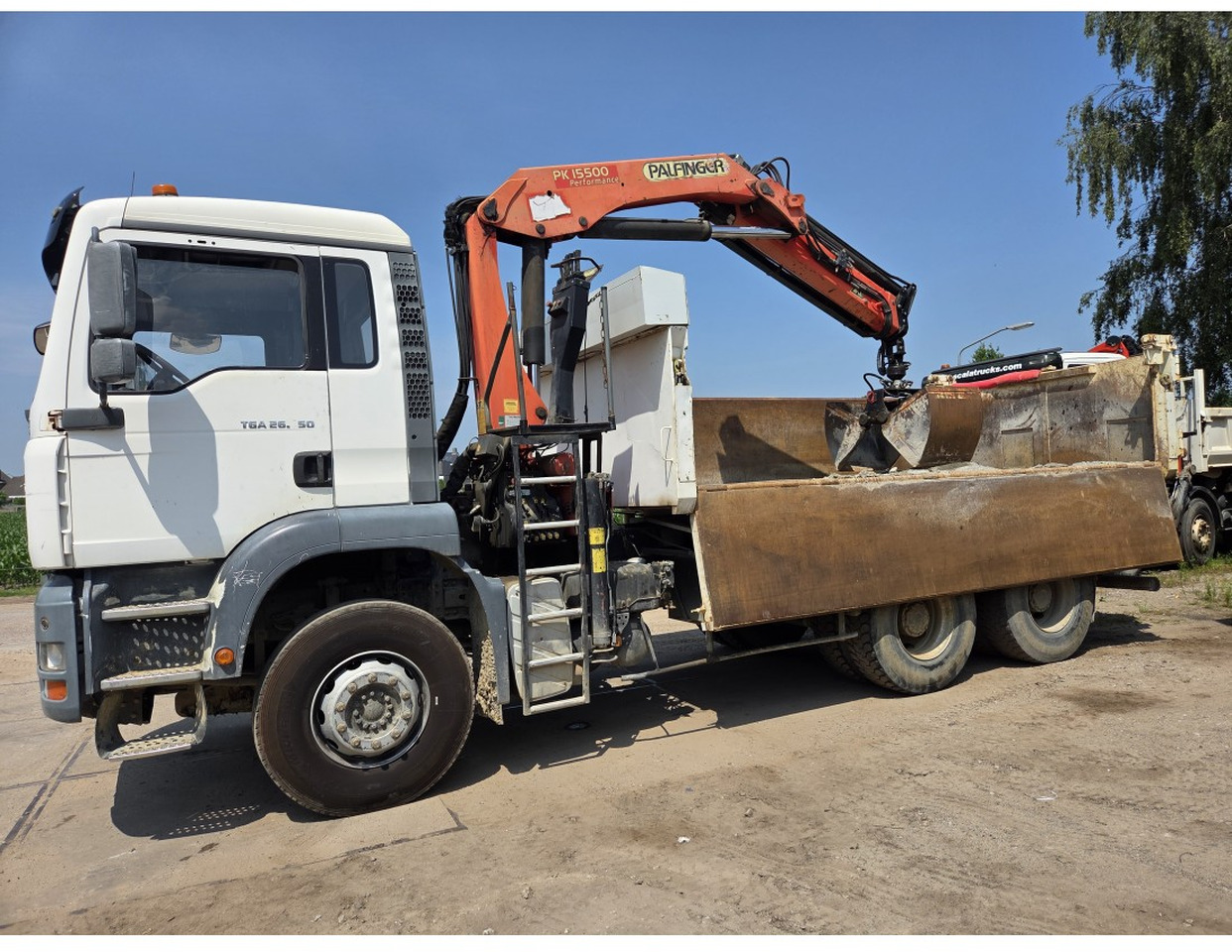 MAN TGA 26.350 6X4 BORDMATIC TIPPER CRANE PALFINGER PK15500 - شاحنة قلاب, شاحنة كرين: صورة 5 MAN TGA 26.350 6X4 BORDMATIC TIPPER CRANE PALFINGER PK15500 - شاحنة قلاب, شاحنة كرين: صورة 5