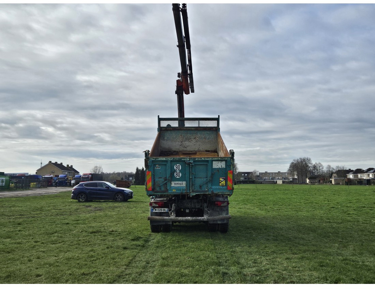 MAN TGA 33.360 TIPPER 3 SIDE CRANE PALFINGER 16502 *REMOTE CONTROL - شاحنة قلاب: صورة 5 MAN TGA 33.360 TIPPER 3 SIDE CRANE PALFINGER 16502 *REMOTE CONTROL - شاحنة قلاب: صورة 5