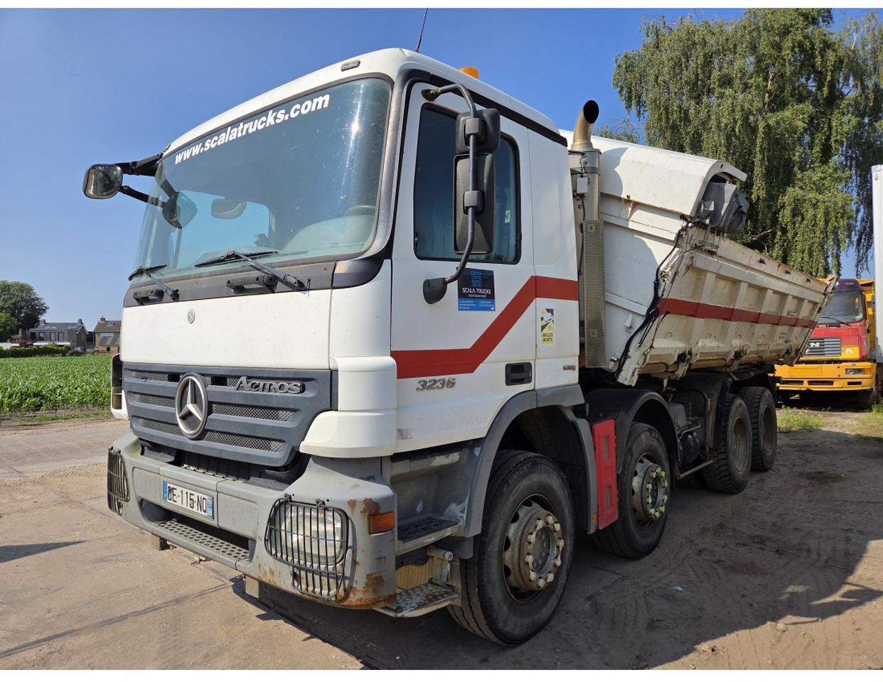 Mercedes Actros 3236 8x4 2-Side Tipper EPS Gearbox 3 Pedals - شاحنة قلاب: صورة 4 Mercedes Actros 3236 8x4 2-Side Tipper EPS Gearbox 3 Pedals - شاحنة قلاب: صورة 4