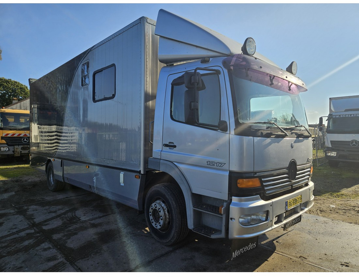 Mercedes Atego 1217 L 4x2 Horse transport Dutch Truck - شاحنة نقل خيل: صورة 4 Mercedes Atego 1217 L 4x2 Horse transport Dutch Truck - شاحنة نقل خيل: صورة 4
