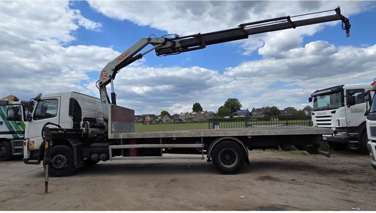 VOLVO FM 330 FLATBED 4X2 PM 17 LC 17 TON - شاحنات مسطحة, شاحنة كرين: صورة 2 VOLVO FM 330 FLATBED 4X2 PM 17 LC 17 TON - شاحنات مسطحة, شاحنة كرين: صورة 2