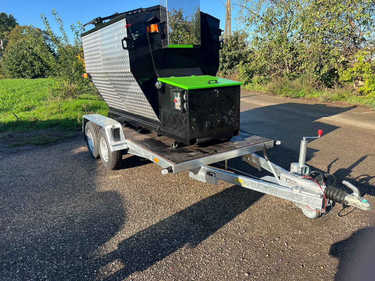 TICAB Asphalt Hot Box from the Manufacturer for 2,8 t, termiskais bunkurs asfaltam HB-2 - آلة أسفلت: صورة 4 TICAB Asphalt Hot Box from the Manufacturer for 2,8 t, termiskais bunkurs asfaltam HB-2 - آلة أسفلت: صورة 4