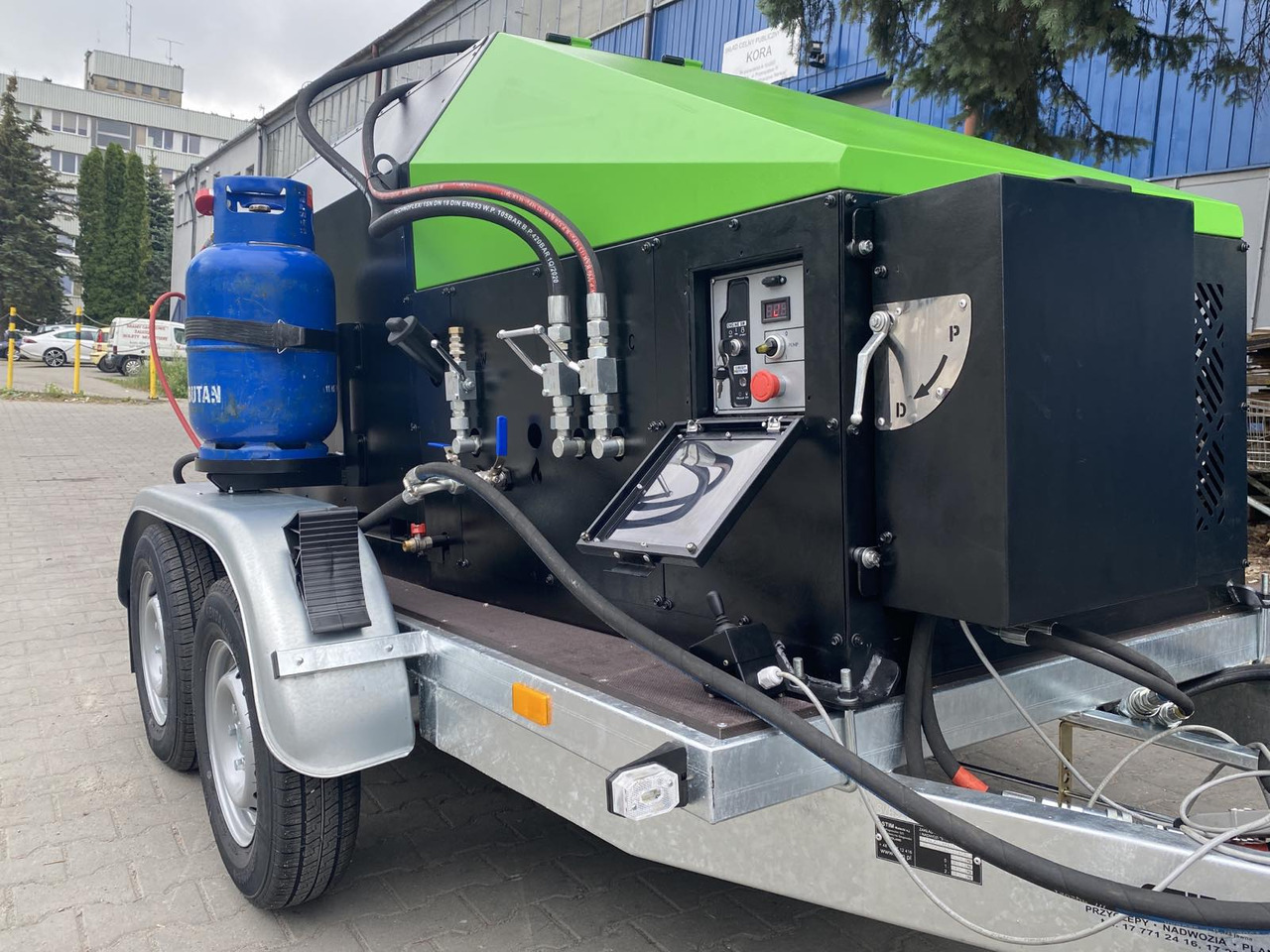 TICAB SelfPropelled Bitumen Emulsion Sprayer,1000L,Manufacturer - موزع الأسفلت: صورة 2 TICAB SelfPropelled Bitumen Emulsion Sprayer,1000L,Manufacturer - موزع الأسفلت: صورة 2