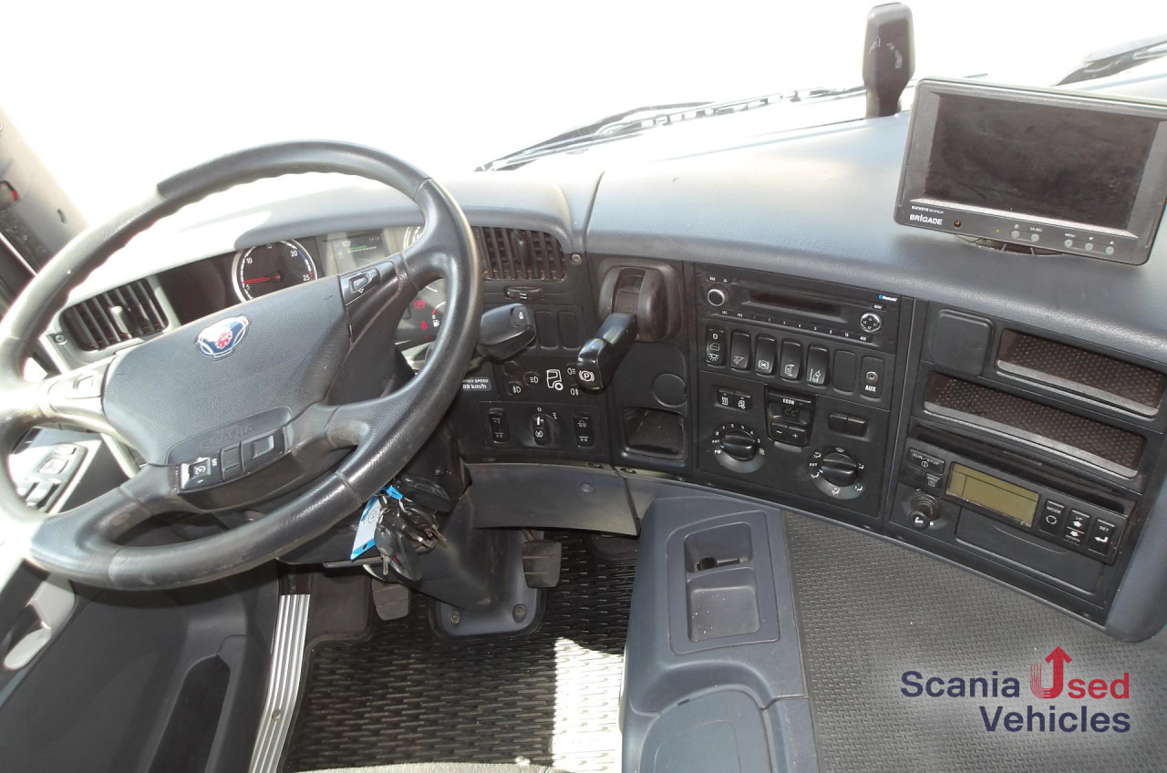 SCANIA P280 - 6x2*4 - KÜHLKOFFER 9m - MITSUBISHI - شاحنة الفريزر: صورة 4 SCANIA P280 - 6x2*4 - KÜHLKOFFER 9m - MITSUBISHI - شاحنة الفريزر: صورة 4