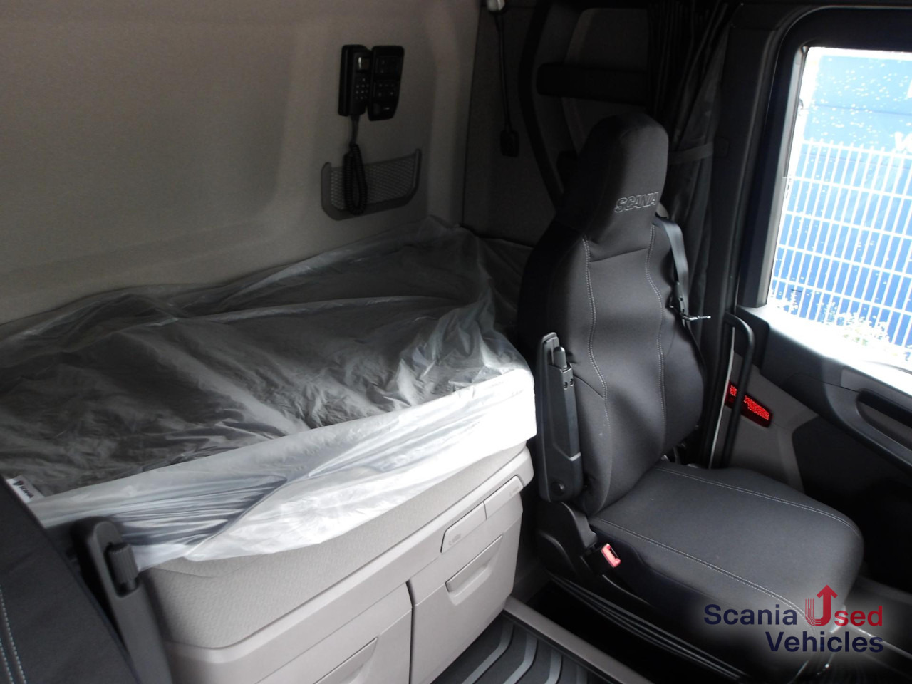 SCANIA R 450 NA - ADR EXII/EXIII/FL/AT - HIGHLINE - PTO - وحدة جر: صورة 3 SCANIA R 450 NA - ADR EXII/EXIII/FL/AT - HIGHLINE - PTO - وحدة جر: صورة 3