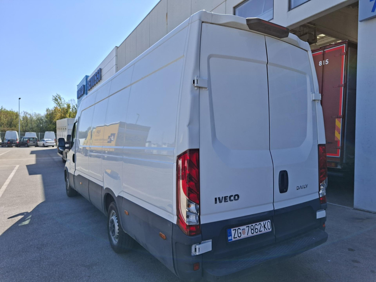 IVECO Daily 35S16V - ميكروباص: صورة 3 IVECO Daily 35S16V - ميكروباص: صورة 3