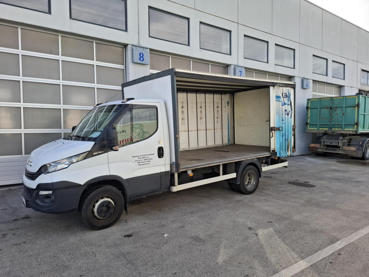 IVECO Daily 70C15 - شاحنة ستارة جانبية: صورة 5 IVECO Daily 70C15 - شاحنة ستارة جانبية: صورة 5