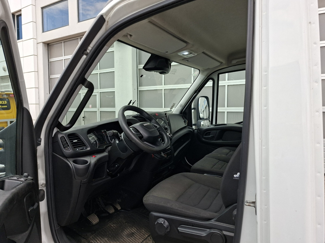 IVECO Daily 70C18H - شاحنة هيكل كابينة: صورة 5 IVECO Daily 70C18H - شاحنة هيكل كابينة: صورة 5